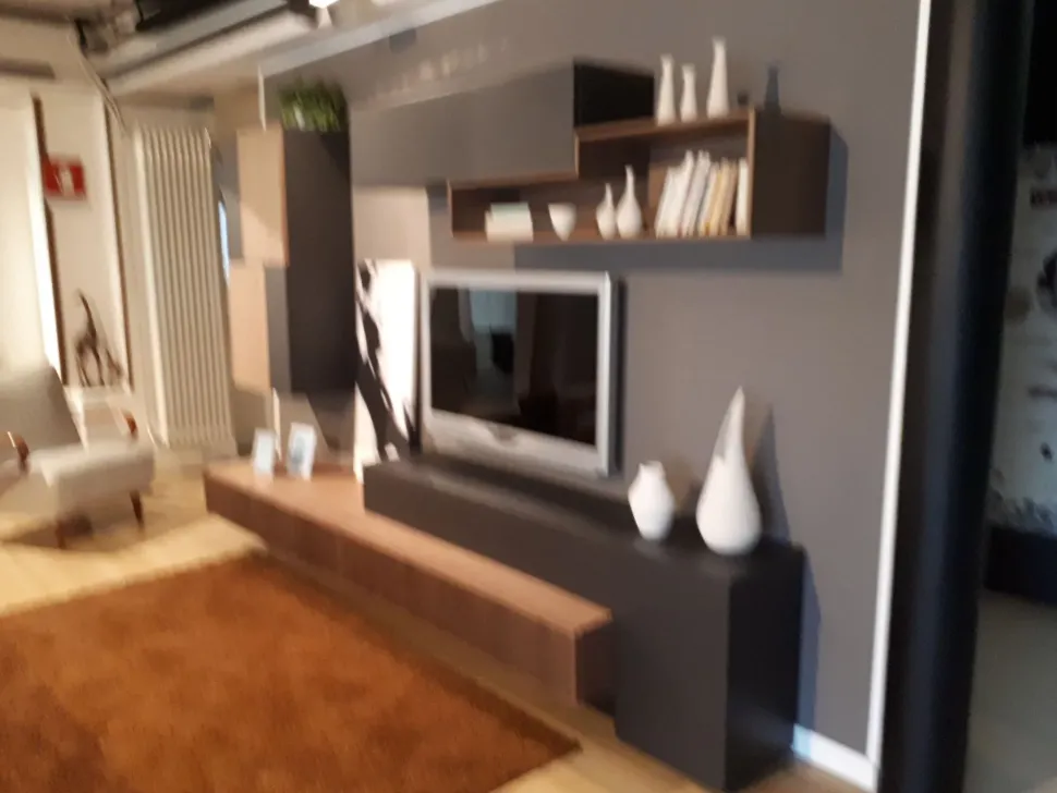 Soggiorno completo Soggiorno mobilegam in legno noce cannettato di Mobilgam in stile design con forte sconto