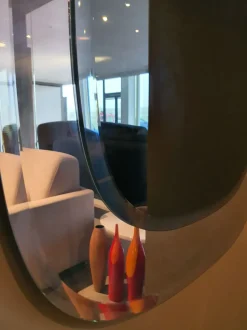 Specchiera modello Miami vice di Ozzio in offerta