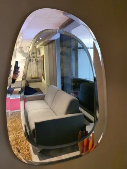 Specchiera modello Miami vice di Ozzio in offerta