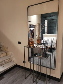 Specchio design Elvis di Cantori a prezzo scontato