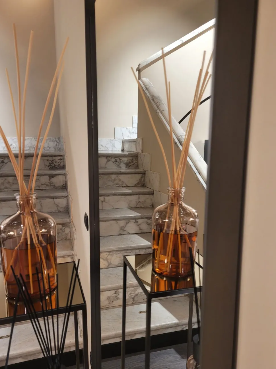 Specchio design Elvis di Cantori a prezzo scontato