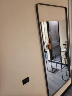 Specchio design Elvis di Cantori a prezzo scontato