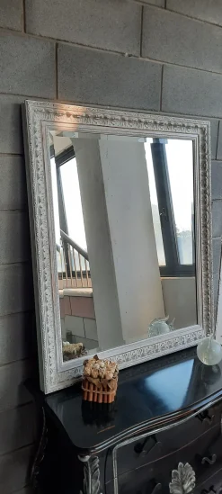 Specchio design Modello i solisti di Mobilificio bellutti a prezzo scontato