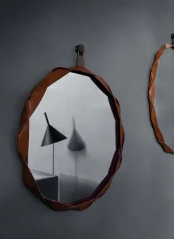 Specchio design Raperonzolo di Zanotta in Offerta Outlet