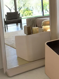 Specchio Gentleman di Flou in stile design