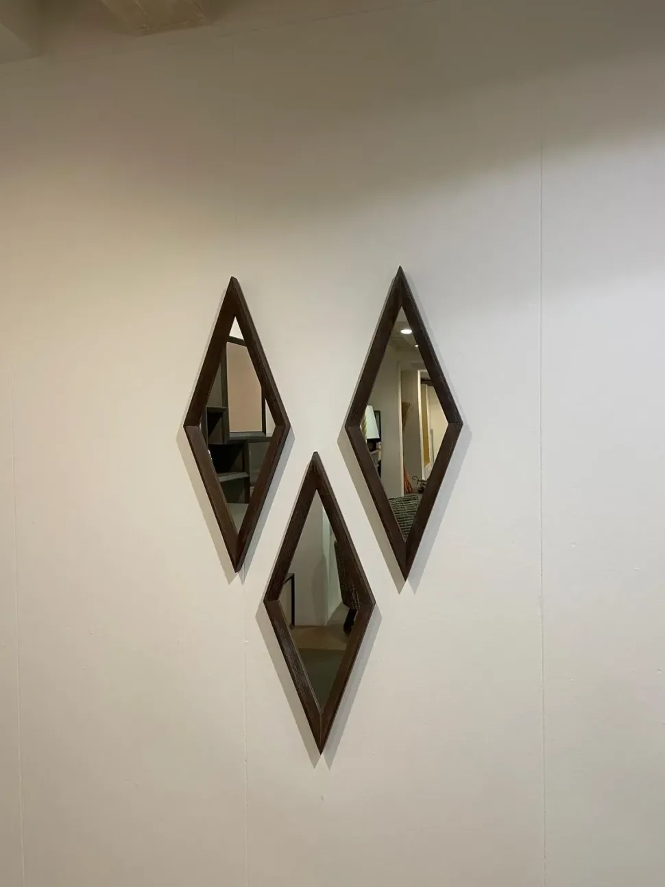 Specchio moderna Composizione specchi rombo di Artigianale in Offerta Outlet