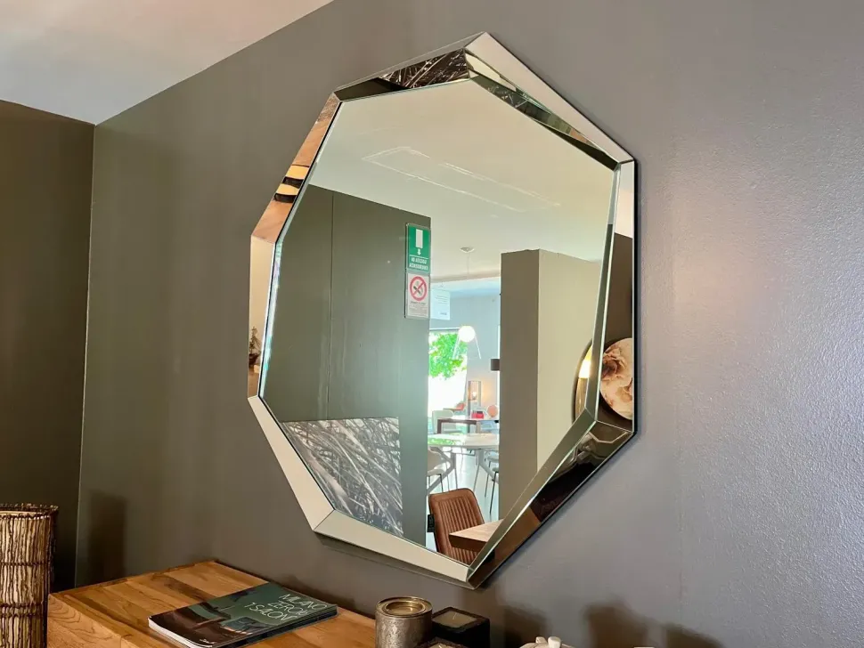 Specchio moderna Emerald di Cattelan italia a prezzo scontato