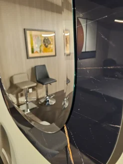 Specchio moderna Miami vice  di Ozzio a prezzo scontato