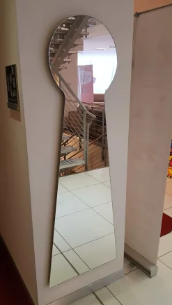 Specchio moderna Specchio alicante di Ponti terenghi a prezzo Outlet