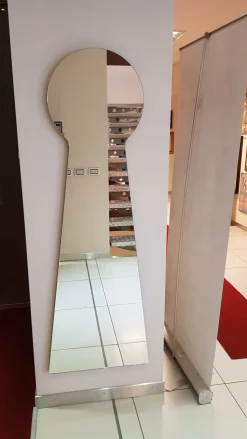 Specchio moderna Specchio alicante di Ponti terenghi a prezzo Outlet