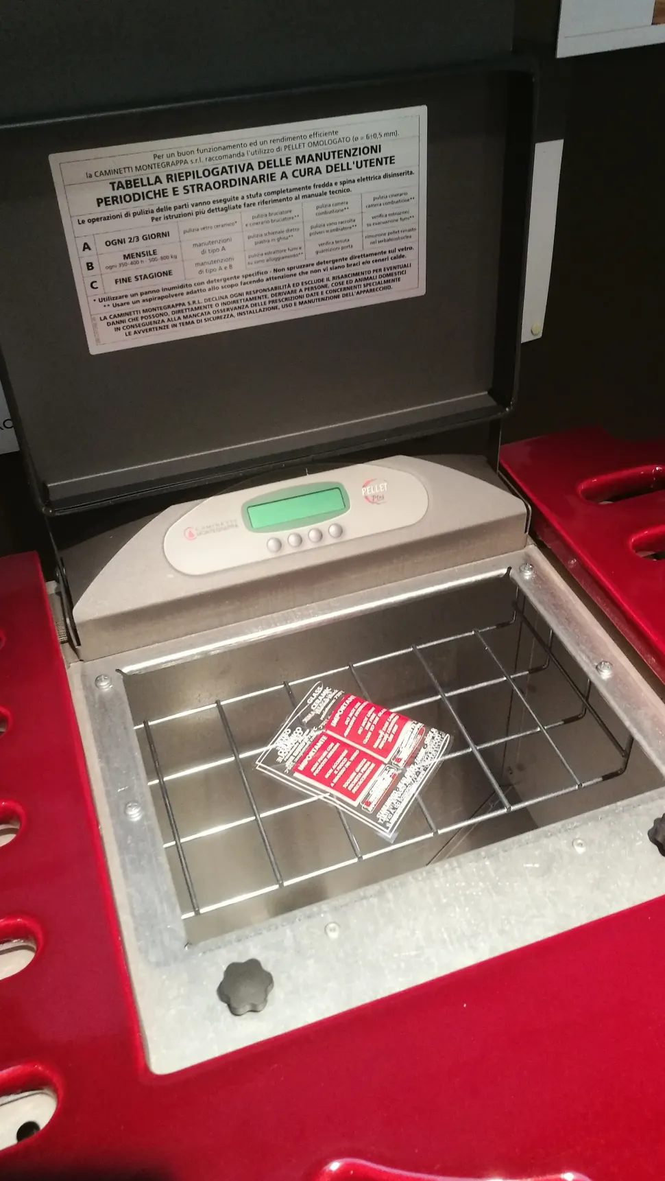 Stufa a pellet Artigianale a prezzo ribassato 45%