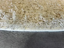 Tappeto modello Crema Besana moquette con sconti imperdibili