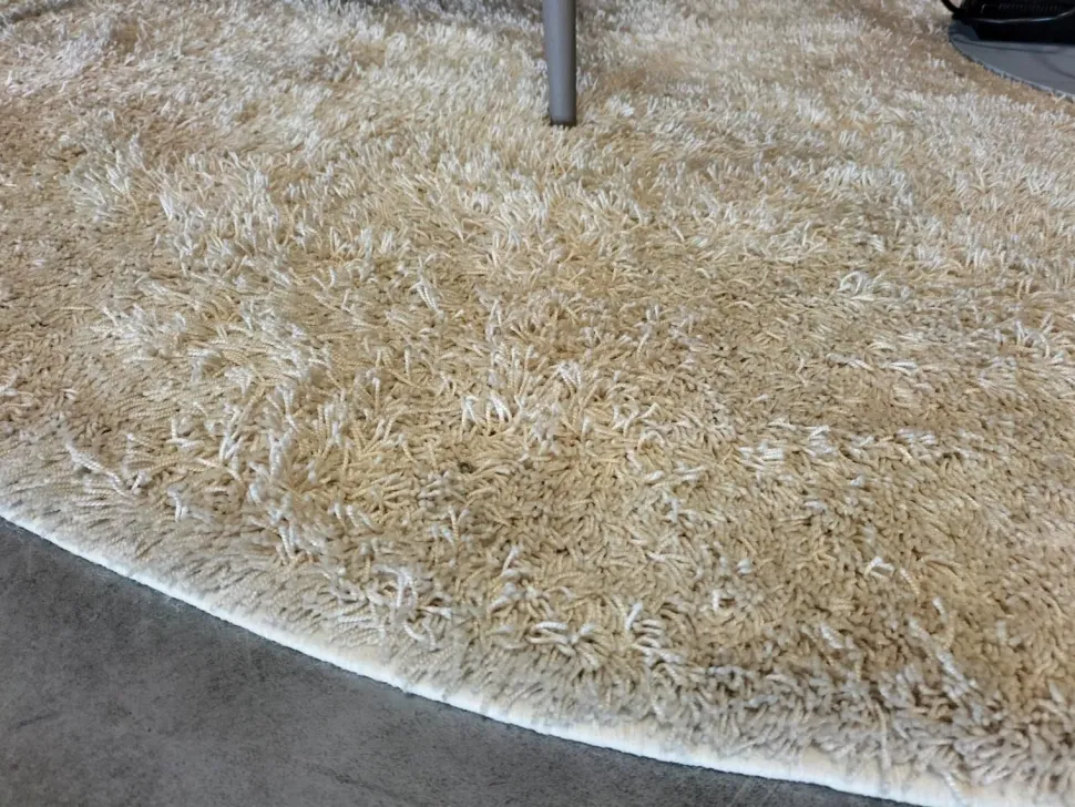 Tappeto modello Crema Besana moquette con sconti imperdibili