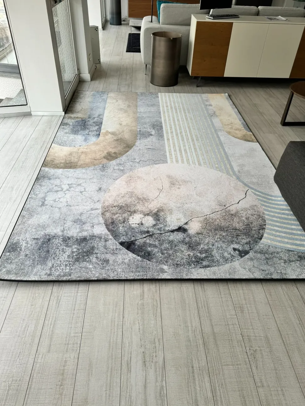 Tappeto modello Modello clock di inkiostro bianco Adriani e rossi con sconti imperdibili