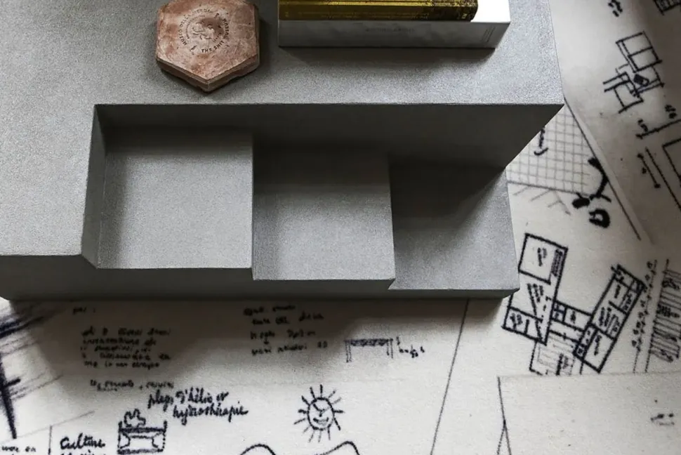 Tappeto Moderno sagomato modello Appunti a prezzi convenienti