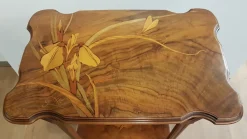 Tavolino Artigianale modello Tavolino art nouveau in OFFERTA OUTLET