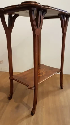 Tavolino Artigianale modello Tavolino art nouveau in OFFERTA OUTLET