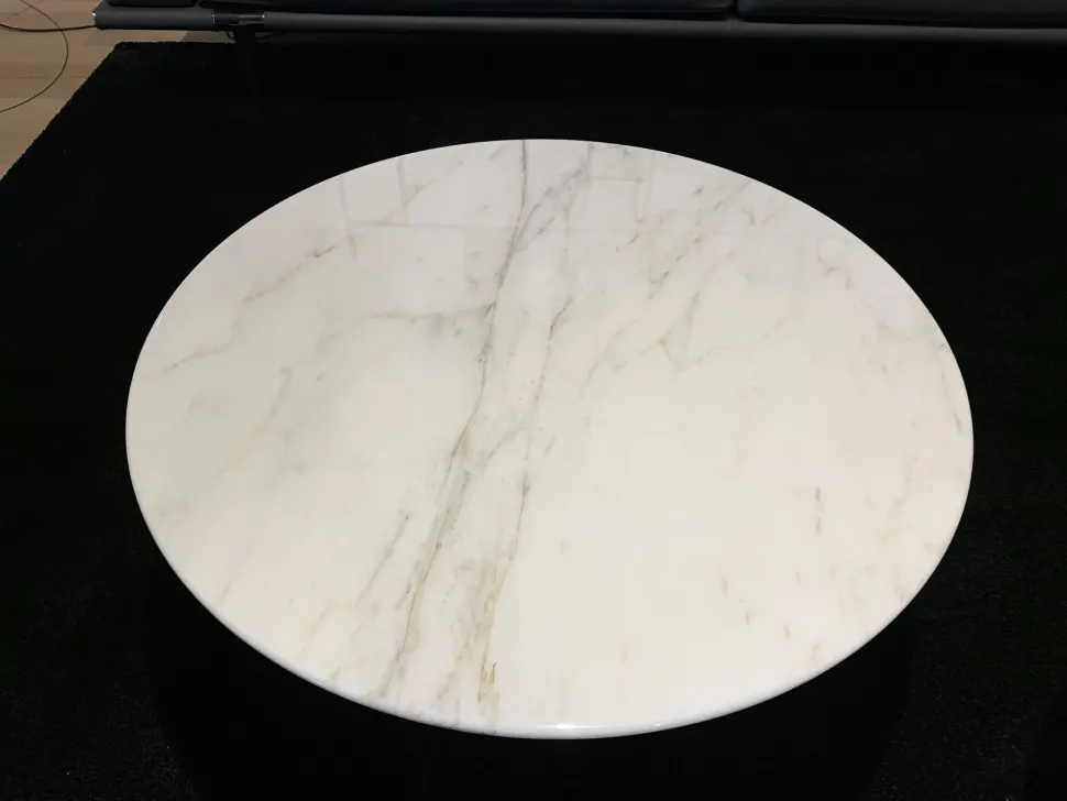 Tavolino Bob Poltrona frau a prezzo riservato