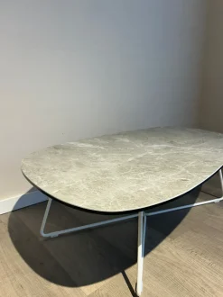 Tavolino Ciop del marchio Connubia con forte sconto