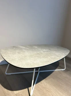 Tavolino Ciop del marchio Connubia con forte sconto