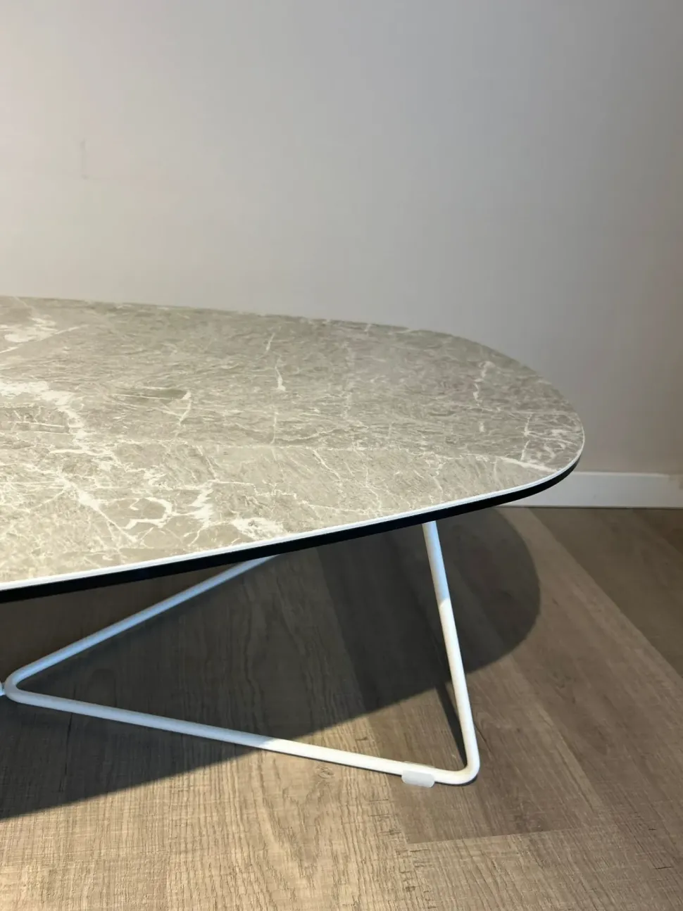 Tavolino Ciop del marchio Connubia con forte sconto