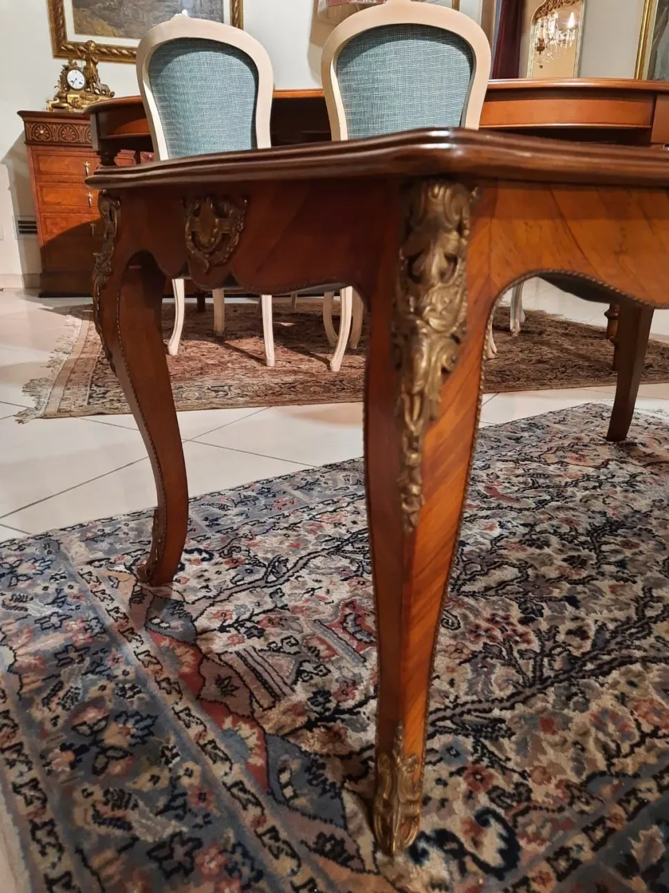 Tavolino classico In legno bois de rose di Artigianale a prezzo scontato