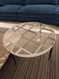 Tavolino D.555.1 del marchio Molteni & c con forte sconto - 26%