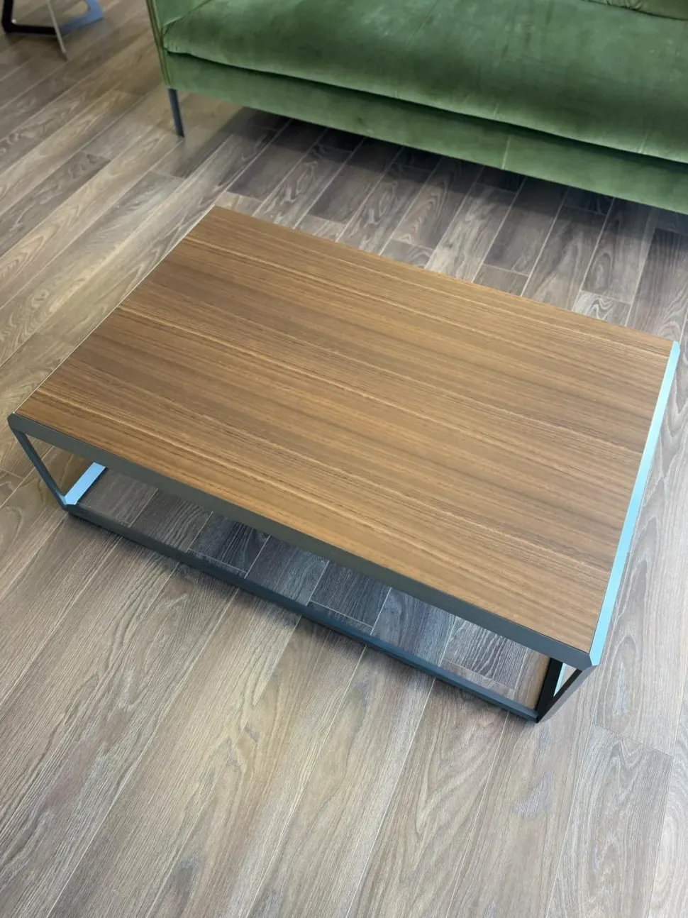 Tavolino design 45° di Molteni & c a prezzo ribassato