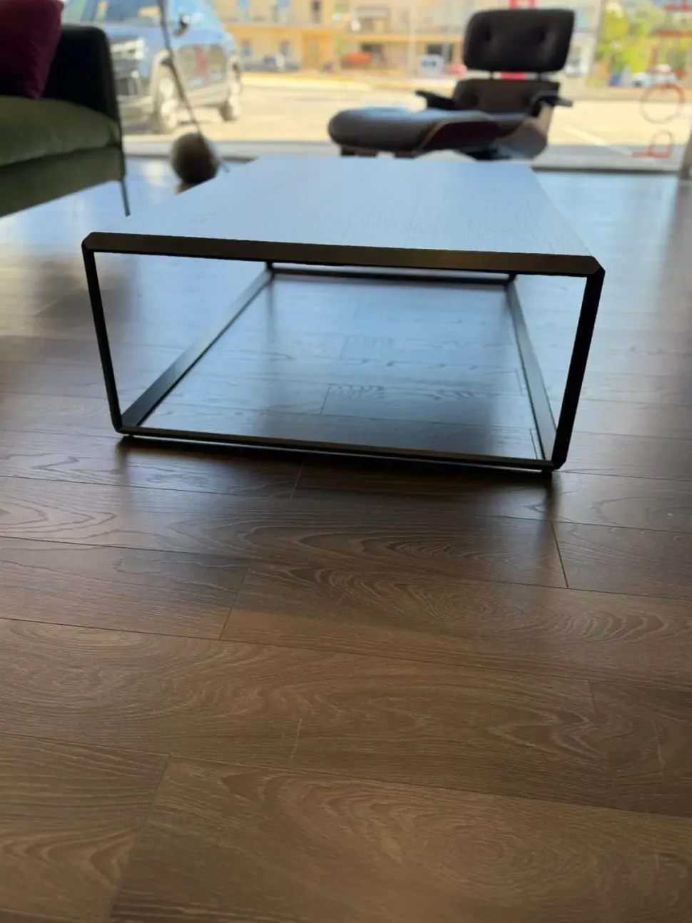 Tavolino design 45° di Molteni & c a prezzo ribassato