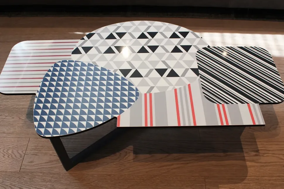 Tavolino design Doppler low di Bonaldo a prezzo ribassato