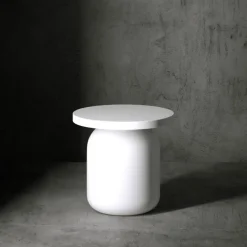 Tavolino design Juju di Serralunga a prezzo scontato