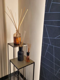 Tavolino design Narciso di Cantori a prezzo ribassato