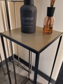 Tavolino design Narciso di Cantori a prezzo ribassato