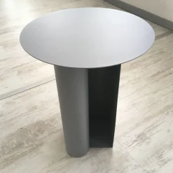 Tavolino design Tavolino santa lucia miro' opaco di Santa lucia a prezzo scontato