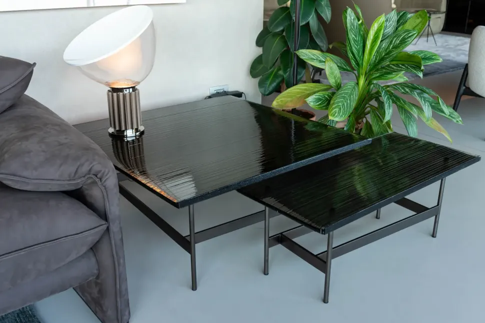 Tavolino design Waves di Fiam a prezzo scontato