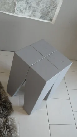 Tavolino in stile moderno modello Collezione eclettica di Devina nais a prezzi imbattibili