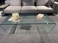 Tavolino in stile moderno modello    di Collezione esclusiva a prezzi imbattibili