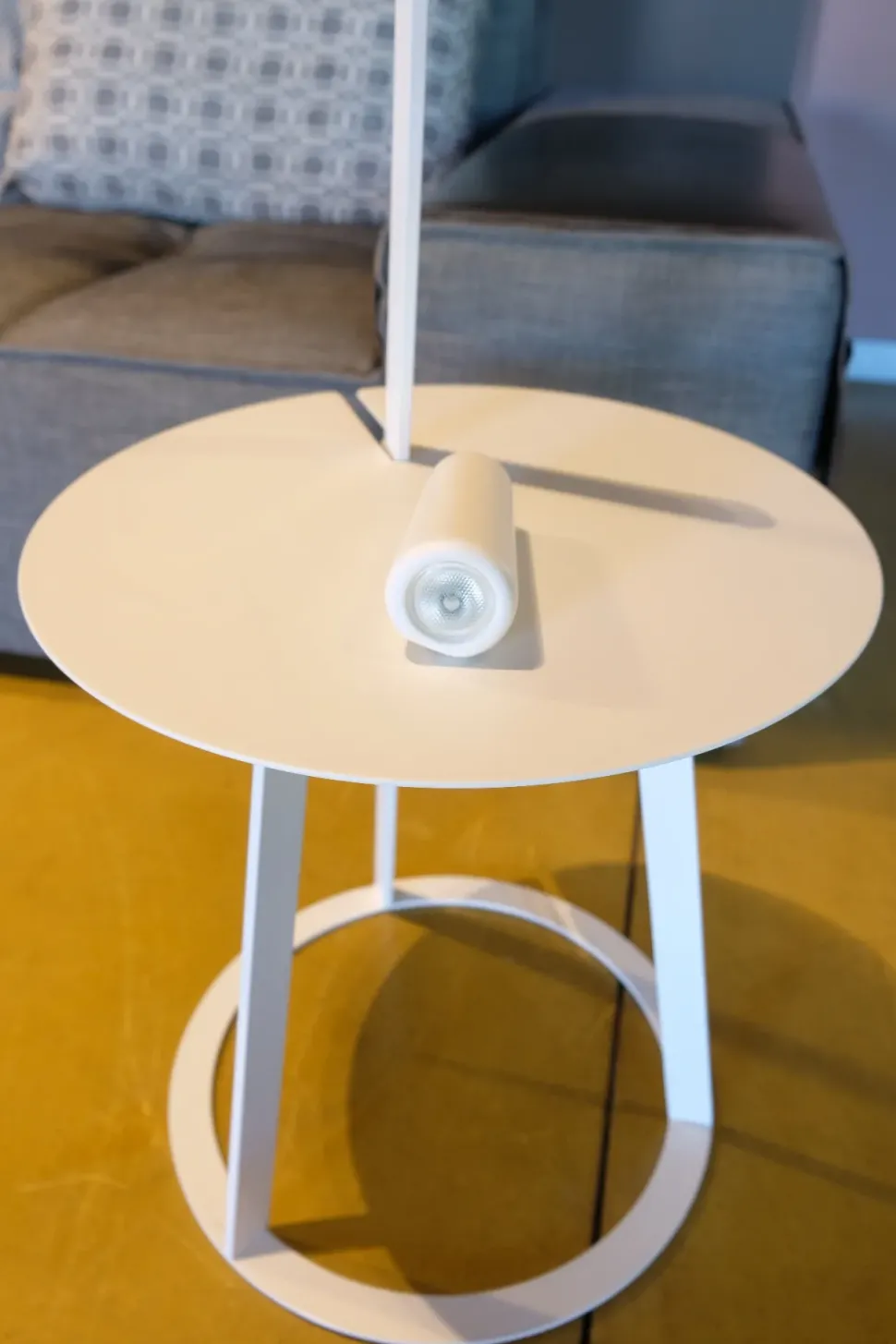 Tavolino modello Albino di Horm a prezzo scontato