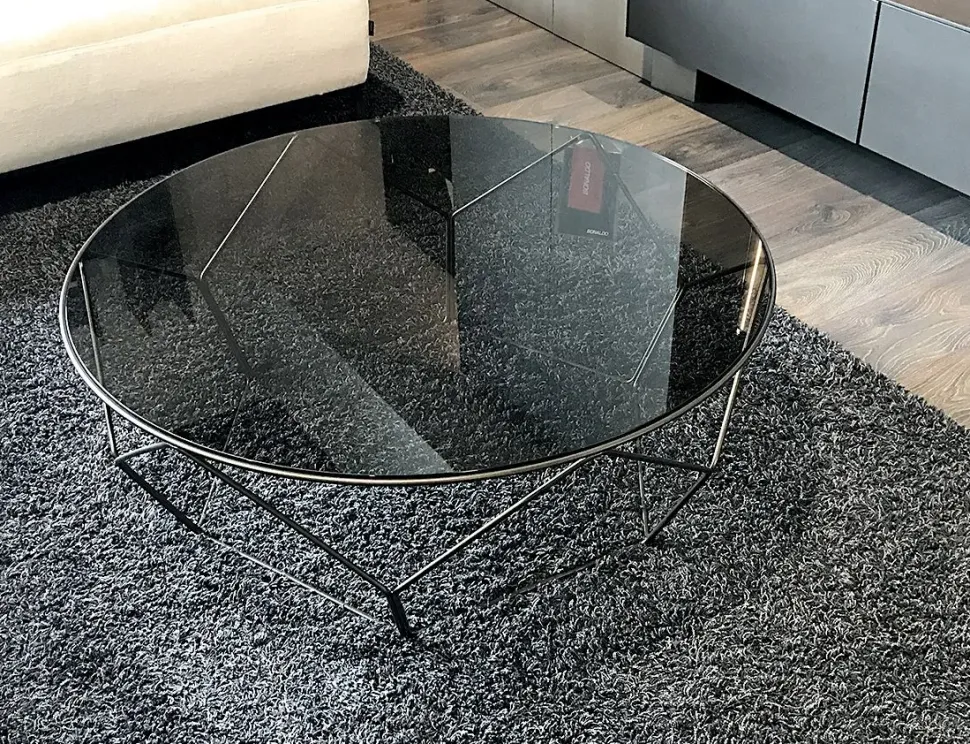 Tavolino modello Arbor di Bonaldo a prezzo ribassato