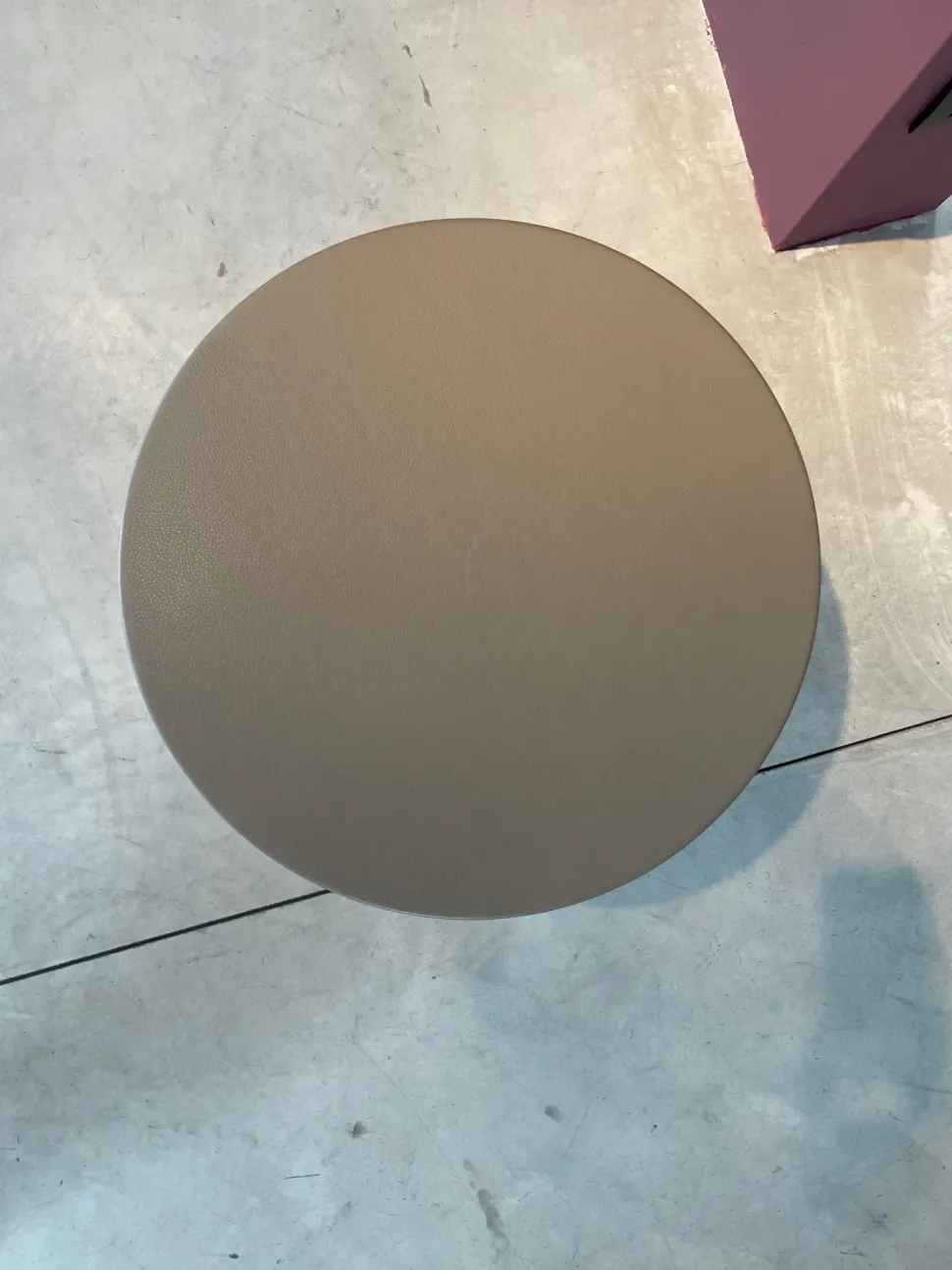 Tavolino modello Bob di Poltrona frau a prezzo scontato