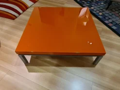 Tavolino modello Den di Jesse a prezzo ribassato