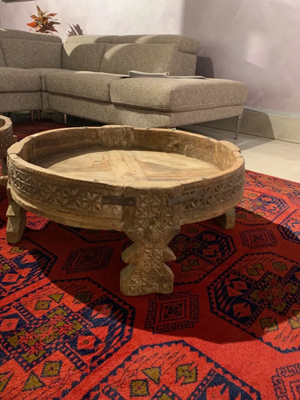 Tavolino modello Etnico di Zr a prezzo ribassato