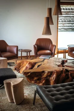 Tavolino modello Kauri slice di Riva 1920 a prezzo scontato