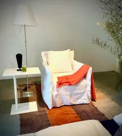 Tavolino modello Librio tavolini asimmetrici di Md house a prezzo ribassato