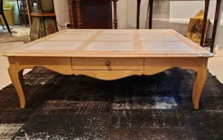 Tavolino modello Louise marie di Artigianale a prezzo scontato