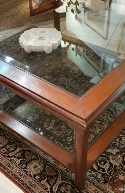 Tavolino modello Mogano e vetro molato di Artigianale a prezzo scontato