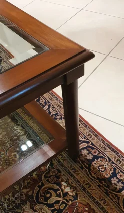 Tavolino modello Mogano e vetro molato di Artigianale a prezzo scontato