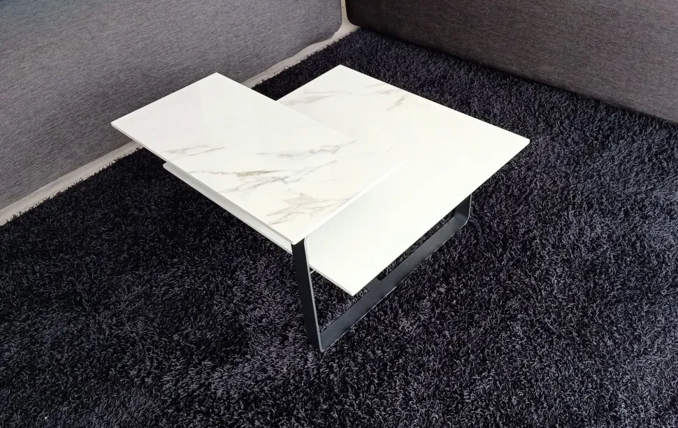 Tavolino modello Scacco di Maconi a prezzo ribassato