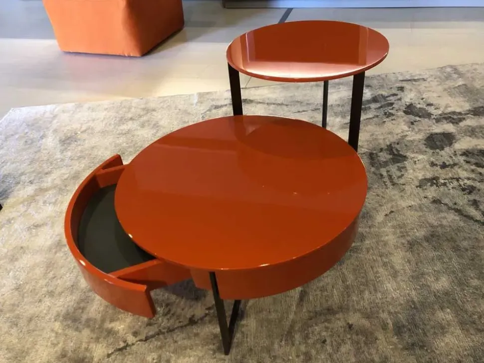 Tavolino modello Sign di Lema a prezzo ribassato