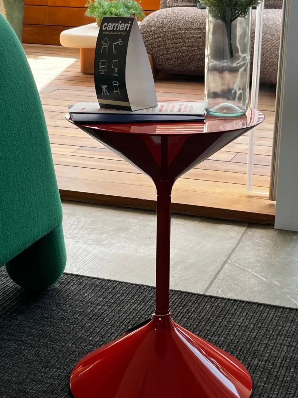 Tavolino modello Tempo di Zanotta a prezzo scontato